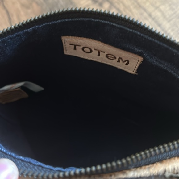 Totem leopard printed calf hair clutch with leather trim YKK - Picture 11 of 11